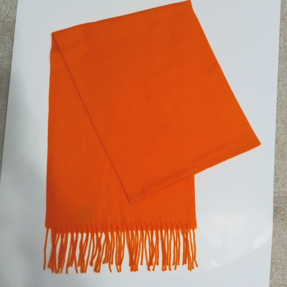 V.FRAAS (Made in Germany) Fringed Neck Scarf